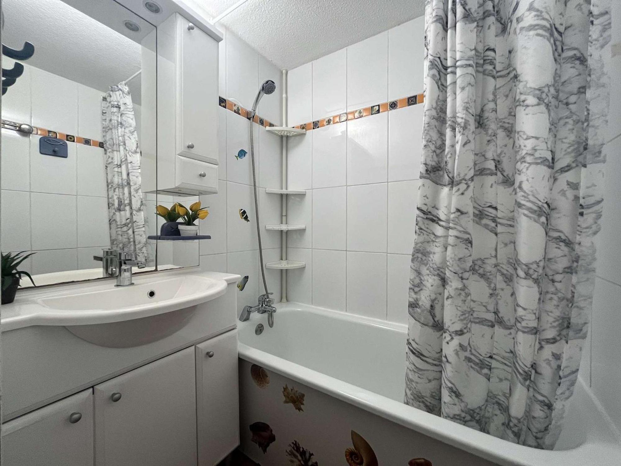 Maison 2 Pieces/Mezzanine, 6 Couchages, Terrasse Spacieuse, Piscine Et Parking Prive A Gruissan - Fr-1-229-332 エクステリア 写真